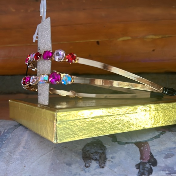 Headband - Picture 2 of 3